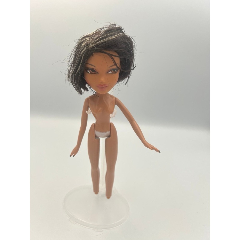 Bratz World Familiez Portia